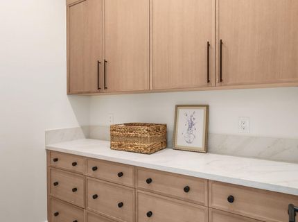 401 East St, Roseville, CA 95678 Photo