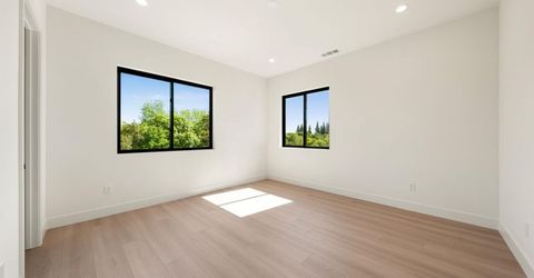 401 East St, Roseville, CA 95678 Photo