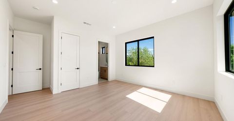 401 East St, Roseville, CA 95678 Photo