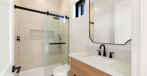 401 East St, Roseville, CA 95678 Photo