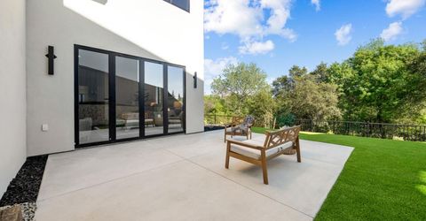 401 East St, Roseville, CA 95678 Photo