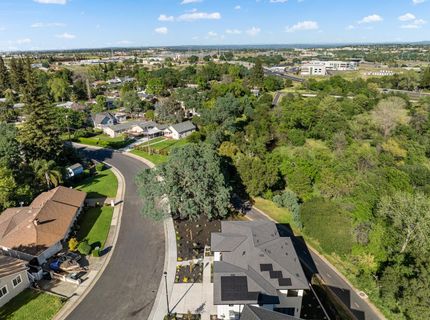 401 East St, Roseville, CA 95678 Photo