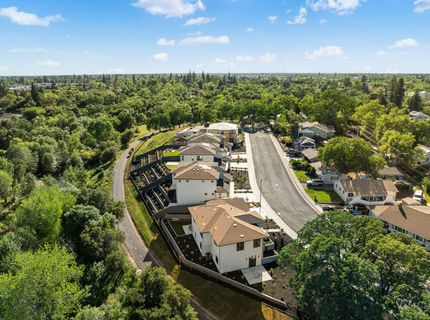 401 East St, Roseville, CA 95678 Photo