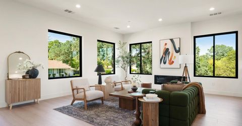 401 East St, Roseville, CA 95678 Photo