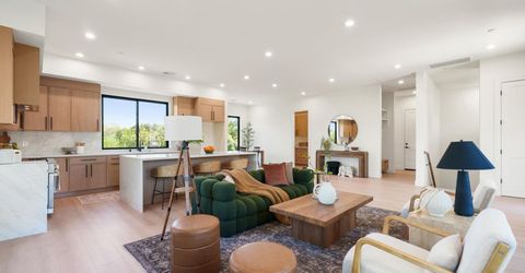 401 East St, Roseville, CA 95678 Photo