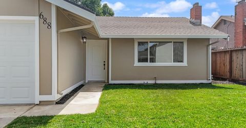 688 Chestnut Ave, Tracy, CA 95376 Photo