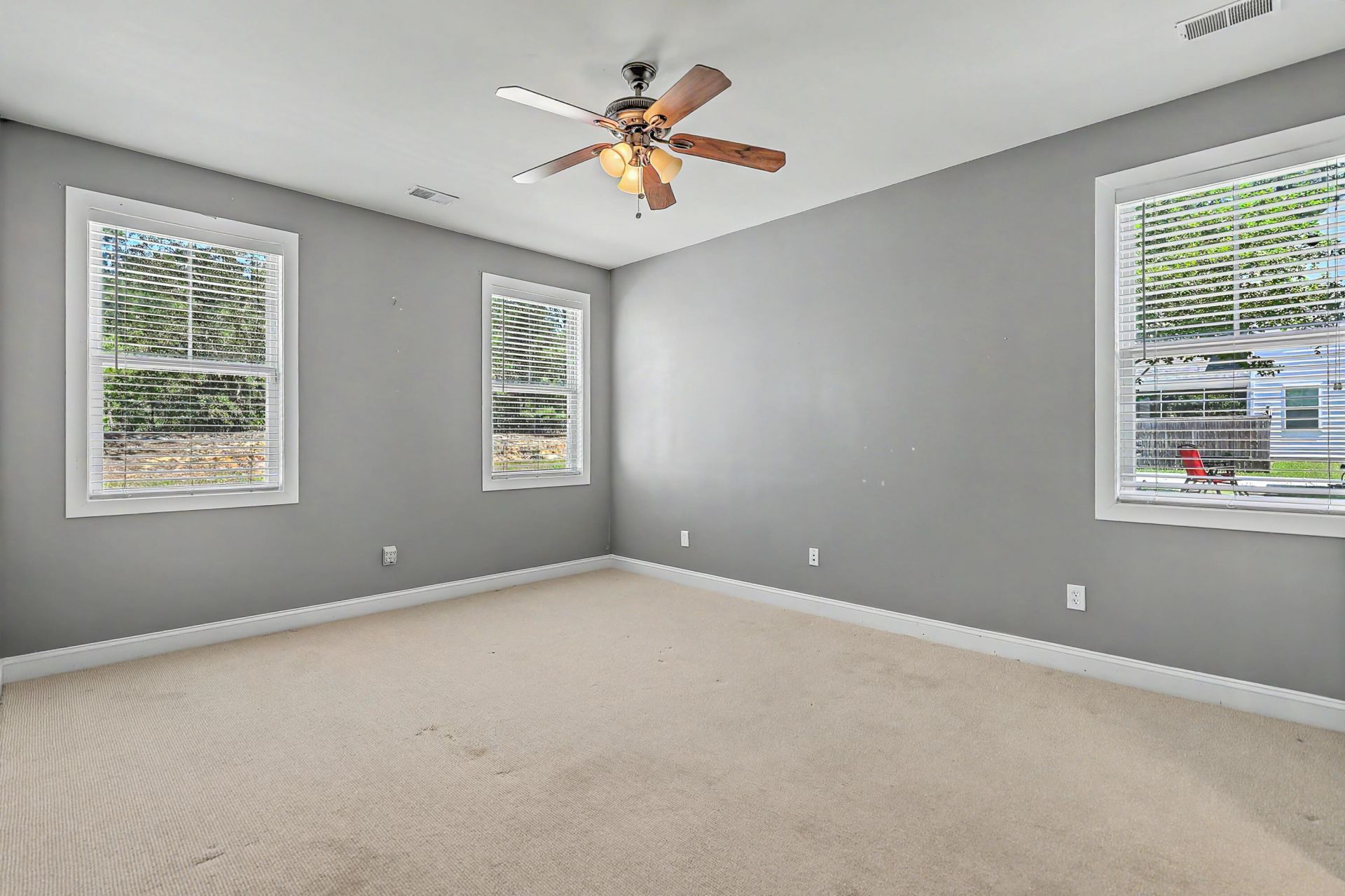 104 Pavilion Street Photo 17