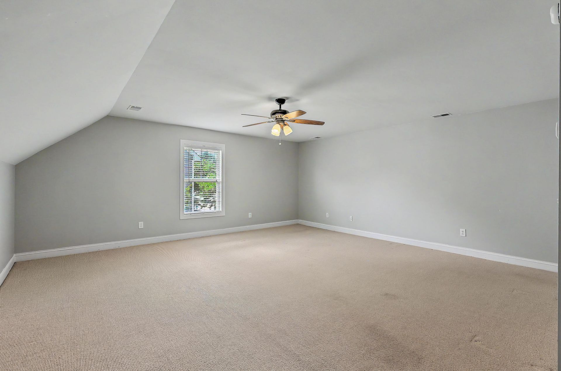 104 Pavilion Street Photo 28