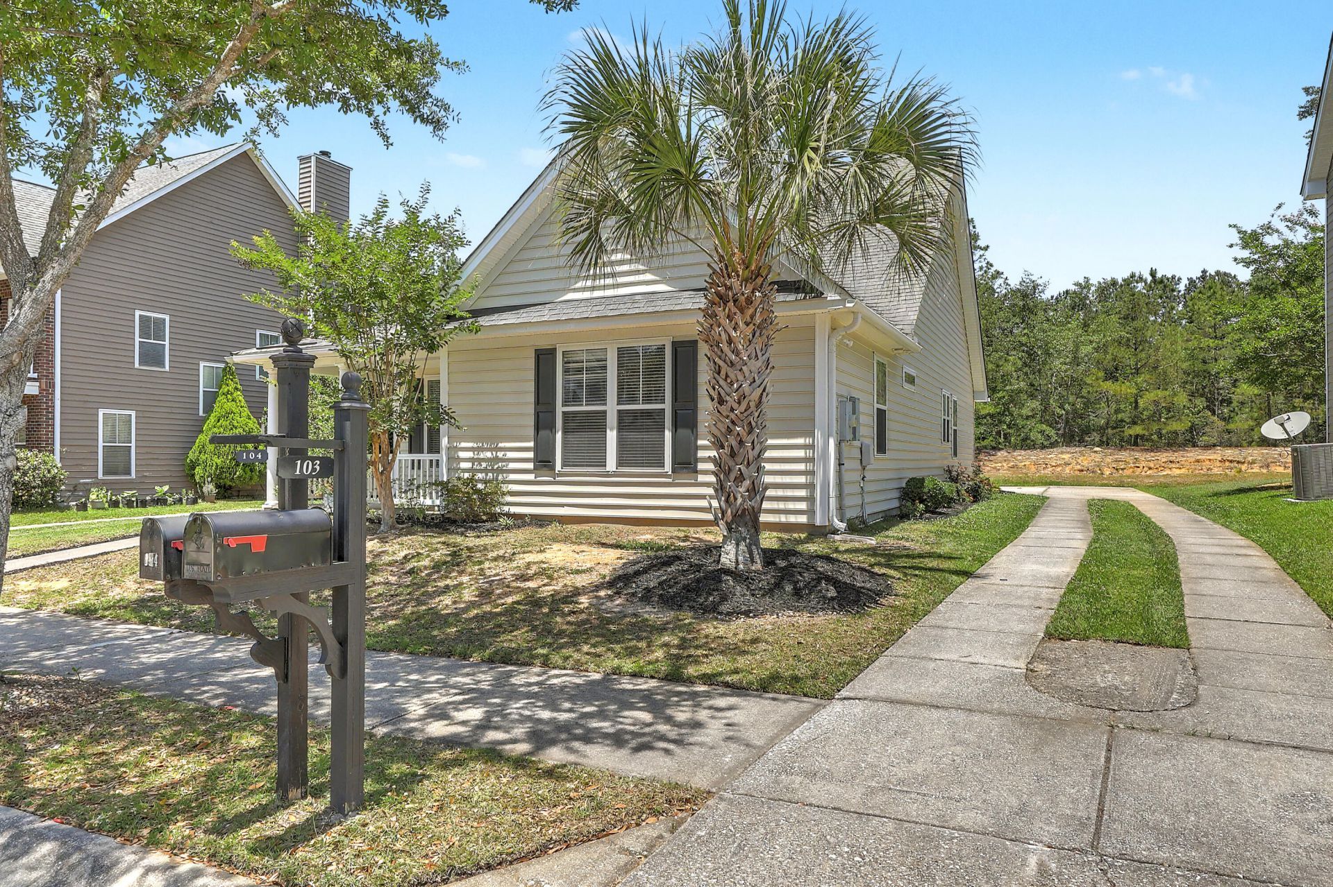 104 Pavilion Street Photo 37