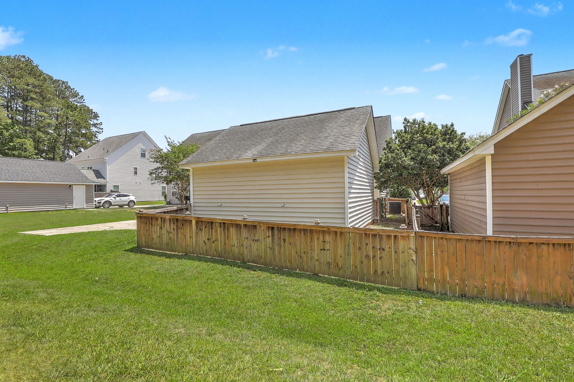 104 Pavilion Street Photo 43