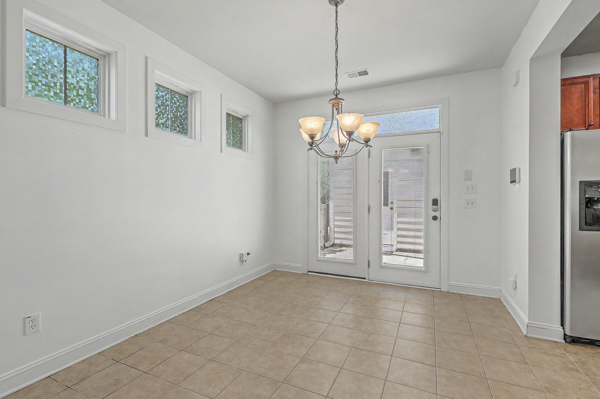 104 Pavilion Street Photo 7