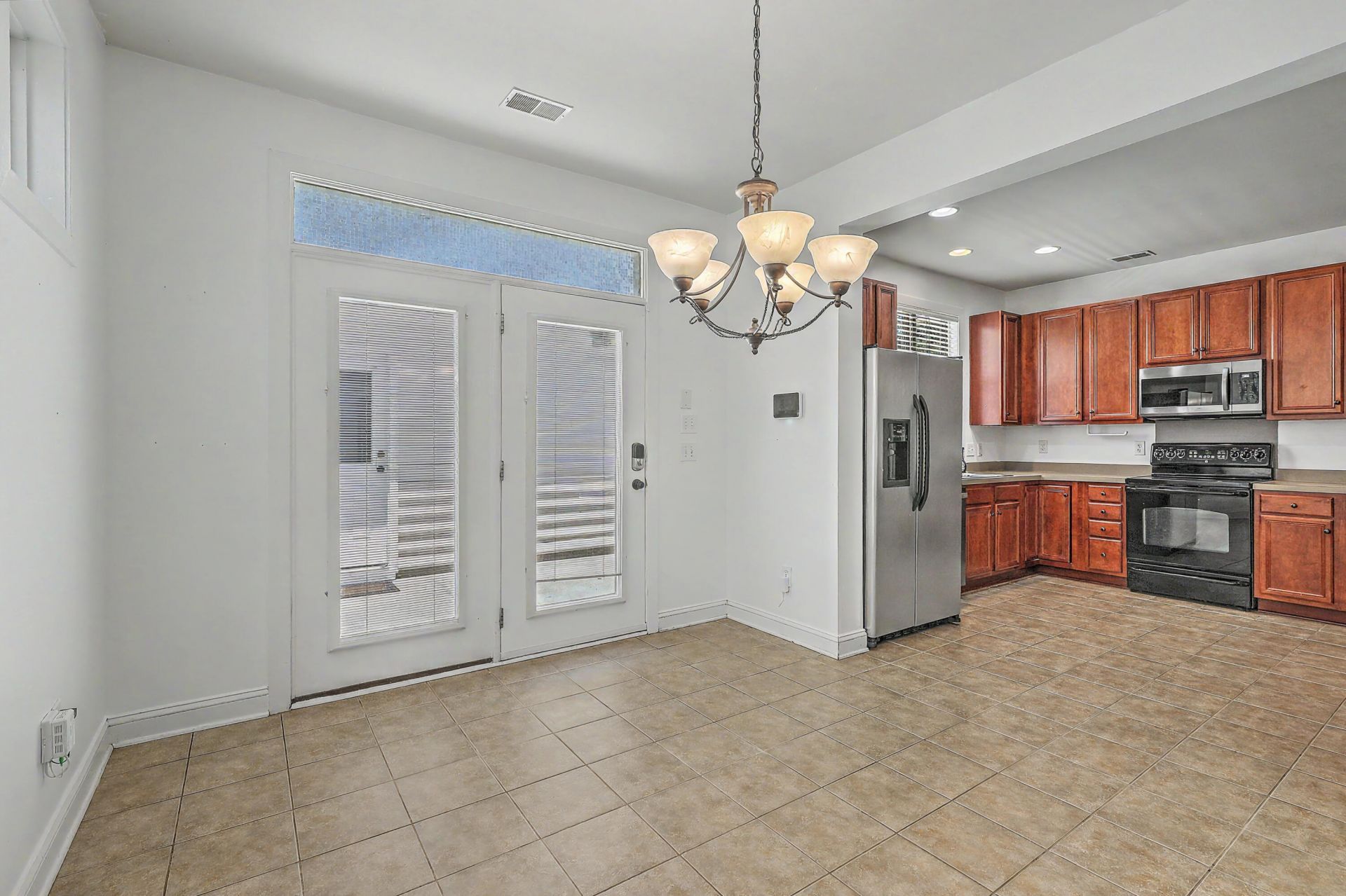 104 Pavilion Street Photo 9
