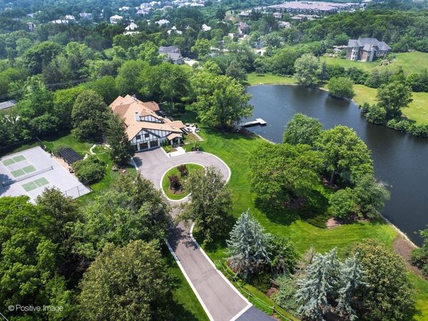 10S370 Madison Street , Burr Ridge, IL 60527