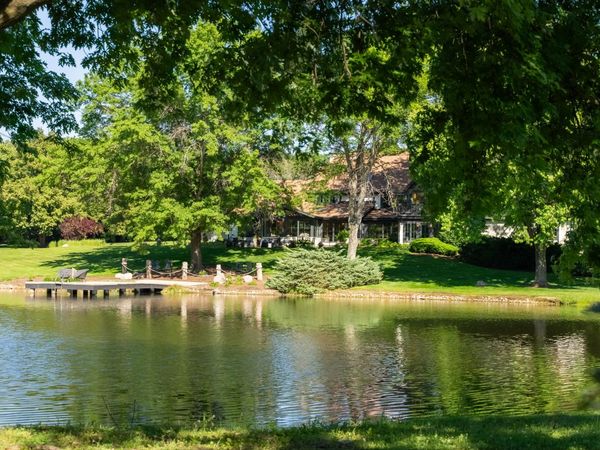 10S370 Madison Street, Burr Ridge, IL 60527