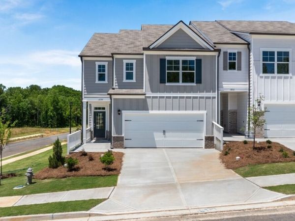 1797 Meadow Green Circle, Gainesville, GA 30501