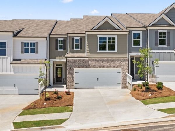 1805 Meadow Green Circle, Gainesville, GA 30501