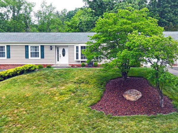 5333 Fordwick DR , Roanoke, VA 24018