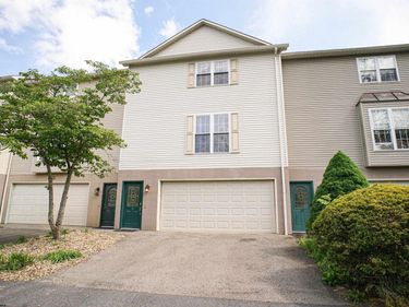 12 Clear Spring Drive, Morgantown, WV 26508