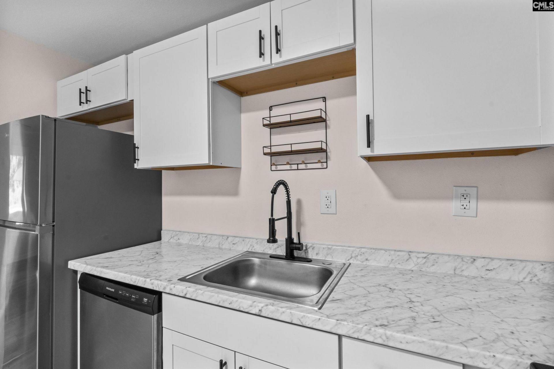 375 W 7th Street  Photo 10