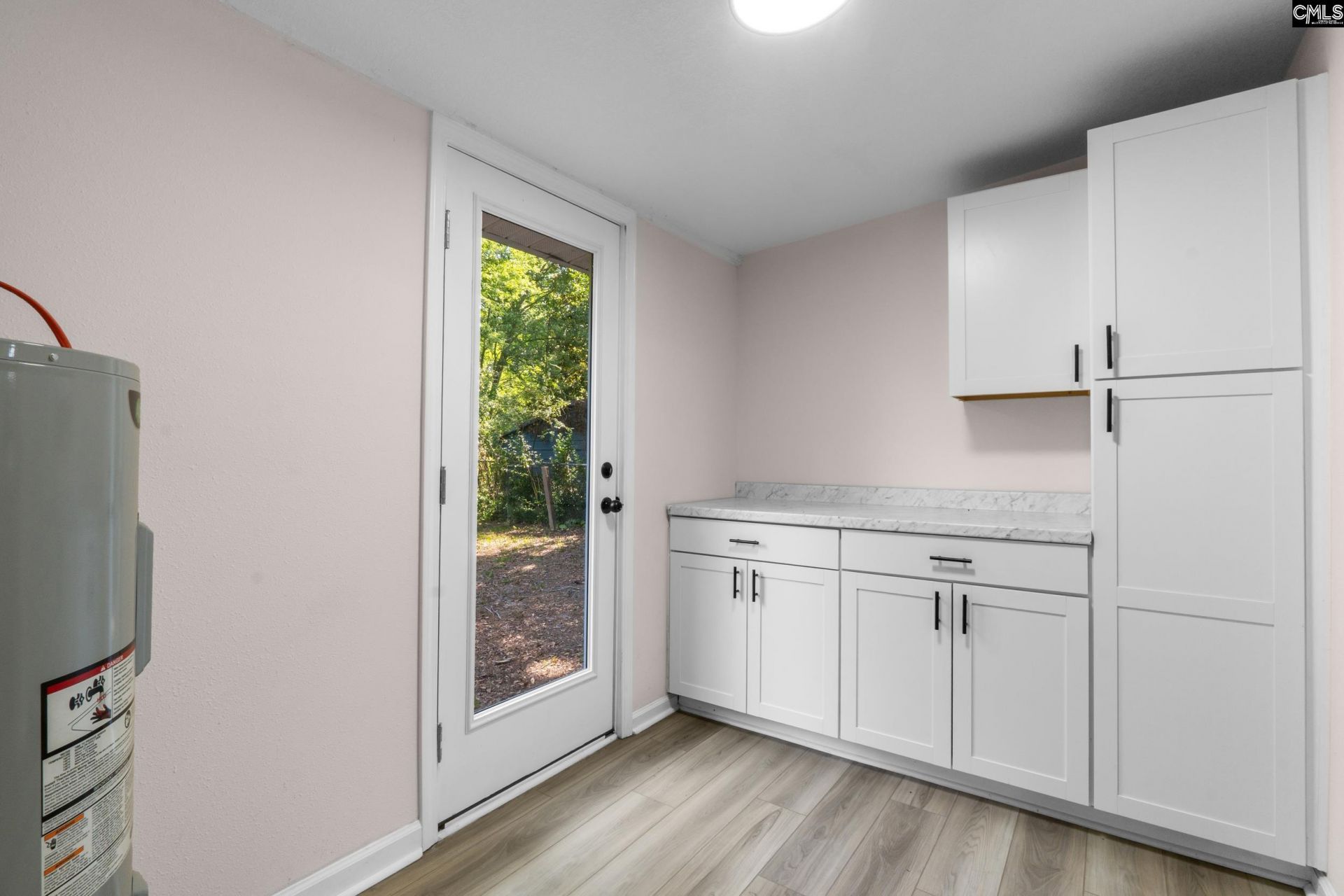 375 W 7th Street  Photo 17