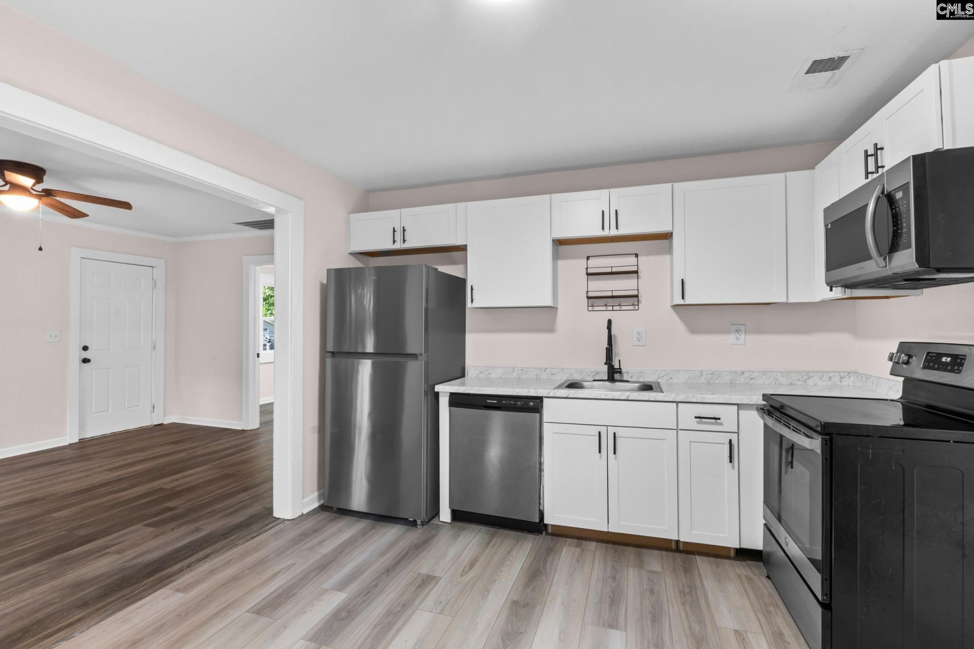 375 W 7th Street  Photo 7