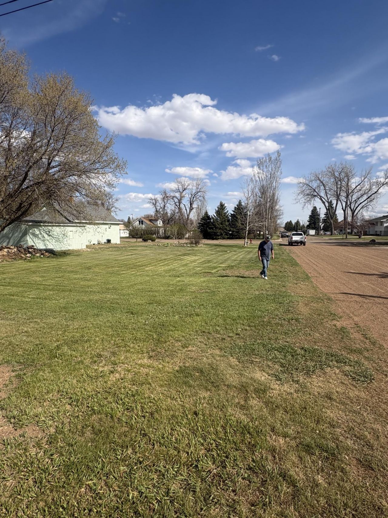 313 W 2nd Avenue, Regent, ND 58650