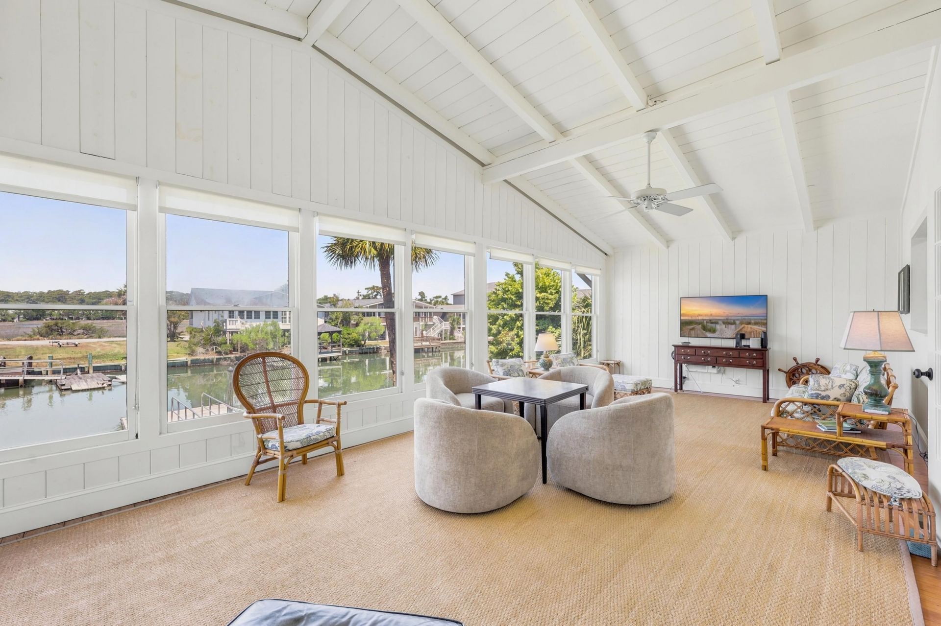370 Sundial Dr. Photo 17