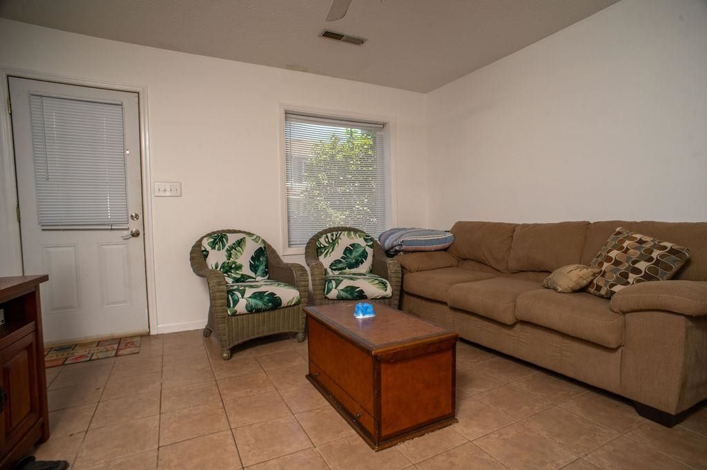 403 2nd Ave. N  Photo 9