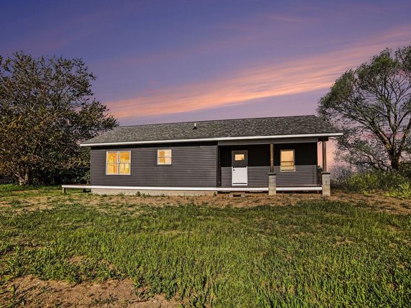 6193 S Pere Marquette Highway, Pentwater, MI 49449