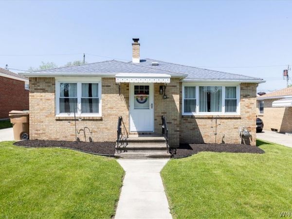 28 Parkview, Buffalo, NY 14225