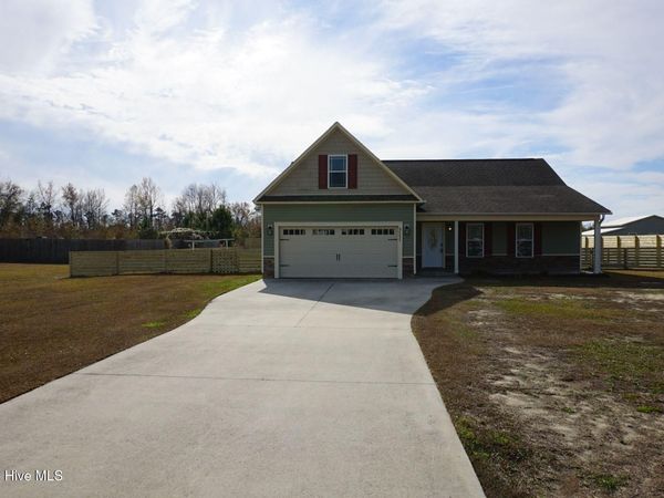 311 Spring Maple Way , Richlands, NC 28574