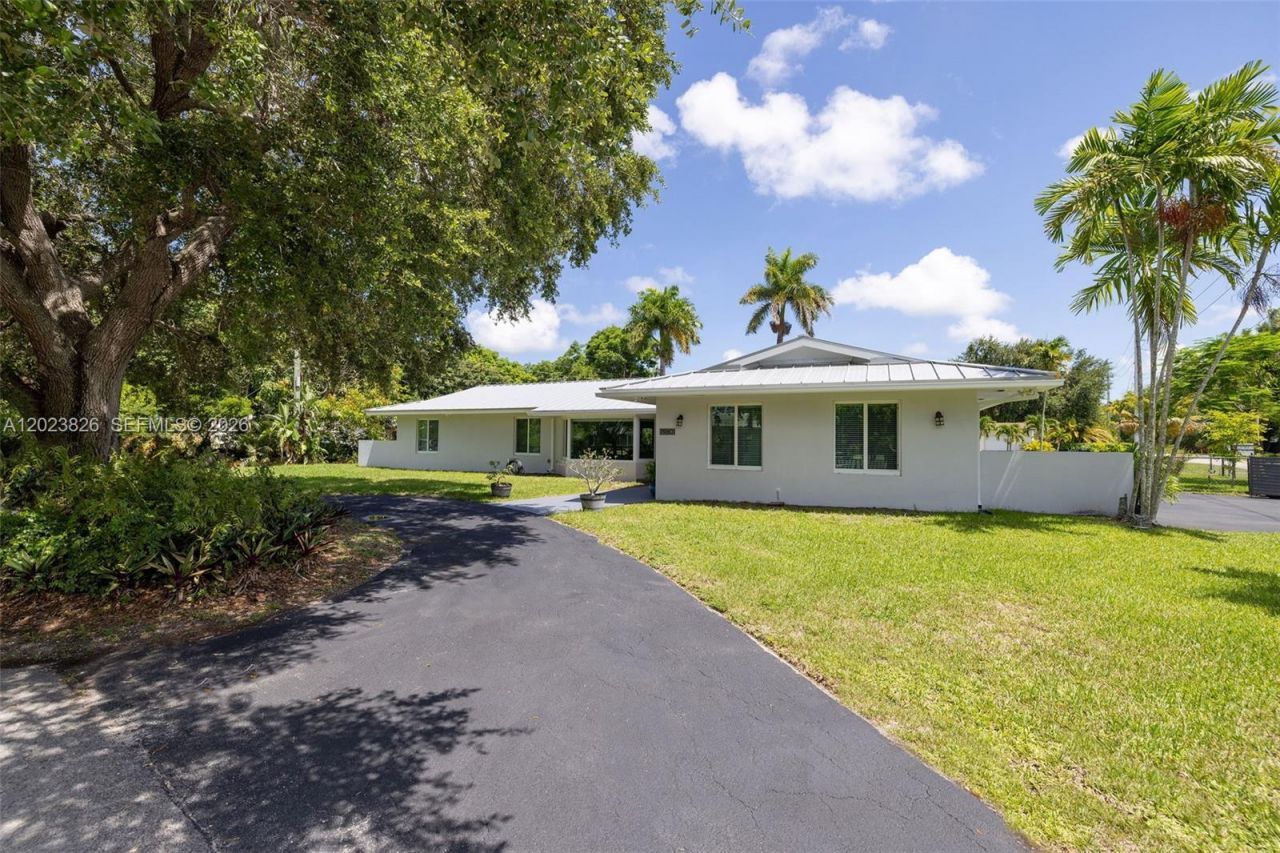 7980 SW 108th St , Miami, FL 33156 Photo