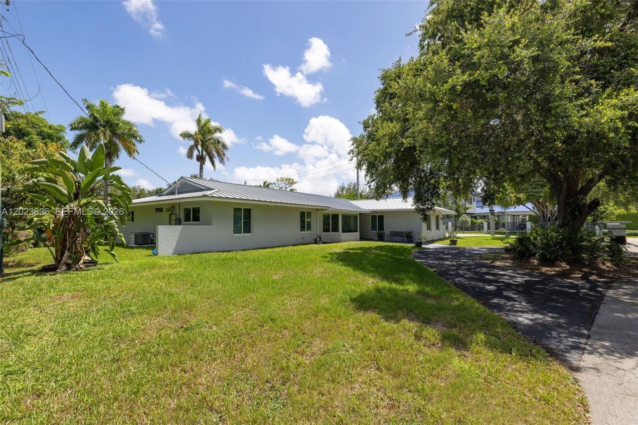 7980 SW 108th St , Miami, FL 33156 Photo