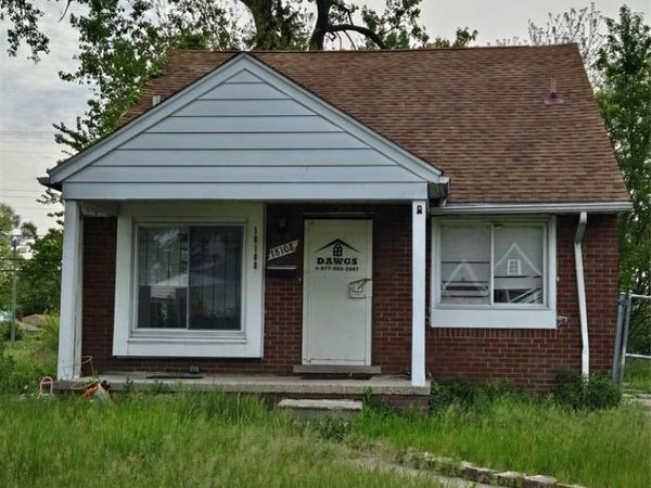 18108 Waltham Street, Detroit, MI 48205