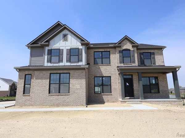 61717 Hevel Lane, Washington Twp, MI 48094