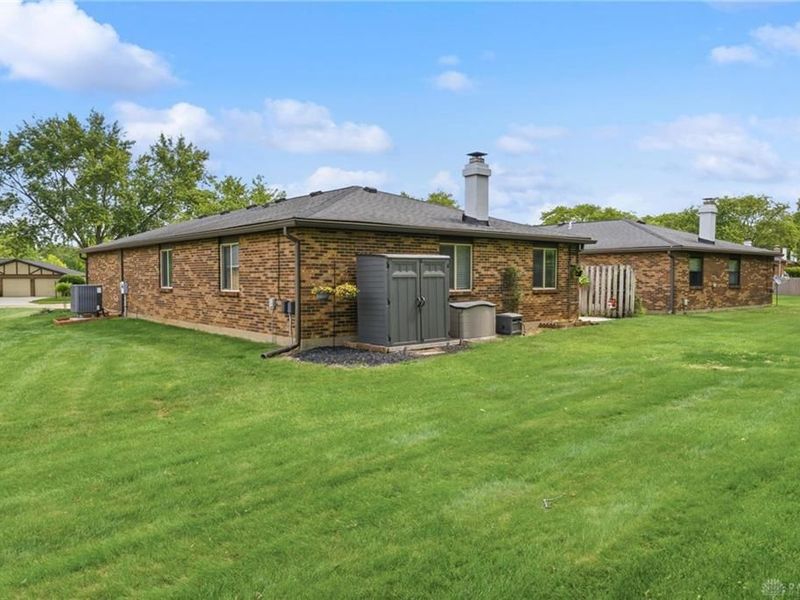 354 Kimbary Drive, Washington Township, OH 45458 Photo 25