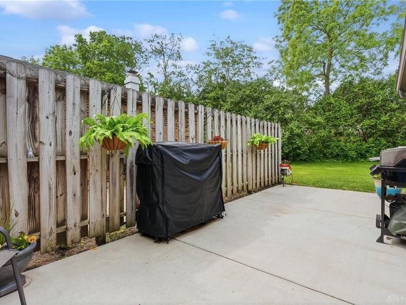 354 Kimbary Drive, Washington Township, OH 45458 Photo 28