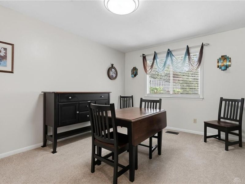 354 Kimbary Drive, Washington Township, OH 45458 Photo 8