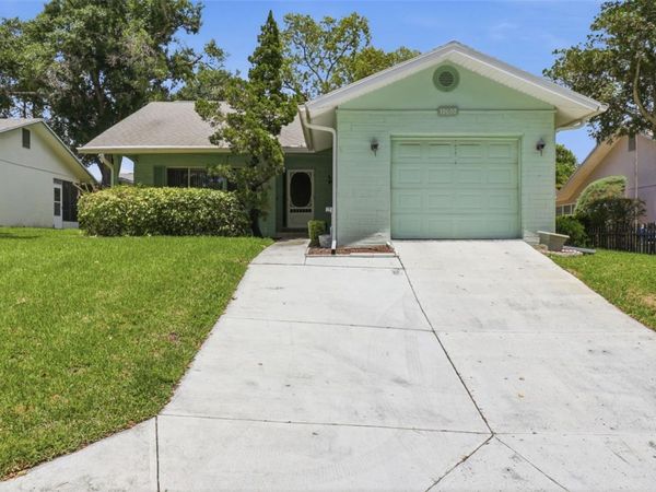10600 SALAMANCA DRIVE , PORT RICHEY, FL 34668