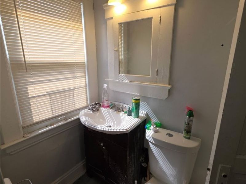 19806 Shawnee Avenue , Cleveland, OH 44119 Photo 13