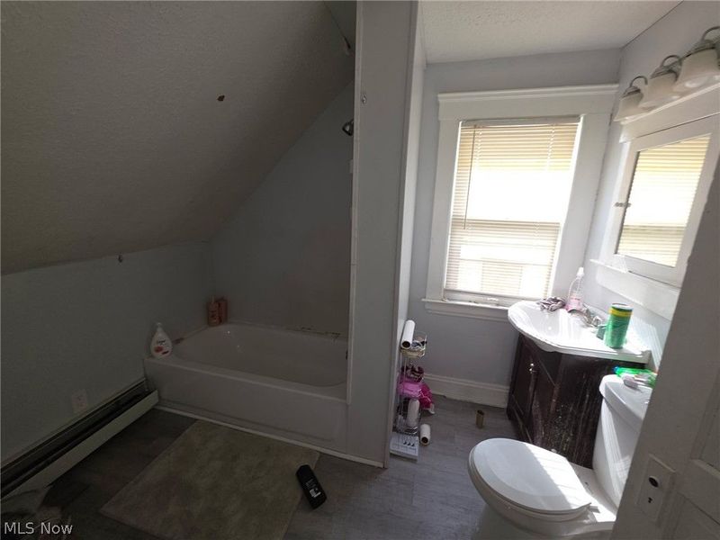 19806 Shawnee Avenue , Cleveland, OH 44119 Photo 14
