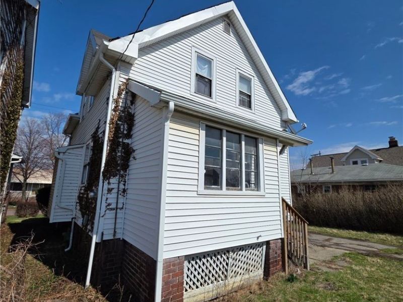19806 Shawnee Avenue , Cleveland, OH 44119 Photo 2