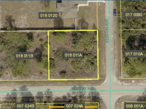 400 W 17th ST, LEHIGH ACRES, FL 33972