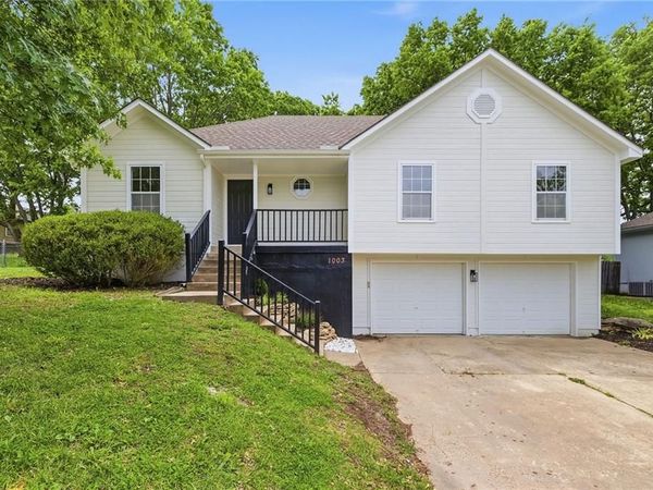 1003 Lincoln Street, Pleasant Hill, MO 64080