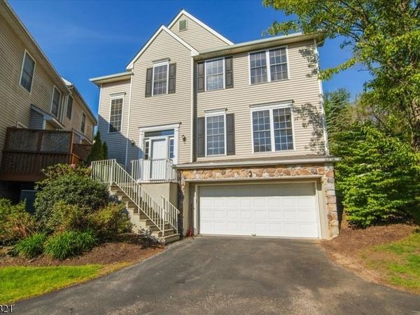 83 Arrowgate Dr, Unit 83, Randolph, NJ 07869