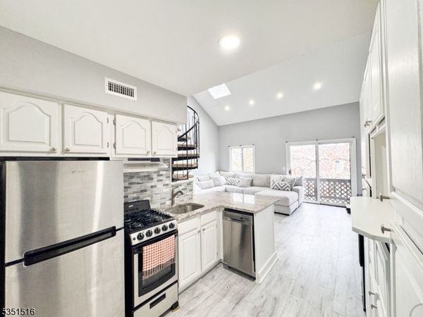 4 Alta Ct, Vernon, NJ 07462