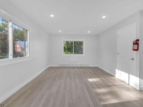 557 S Broad St, Unit C6, Elizabeth, NJ 07202