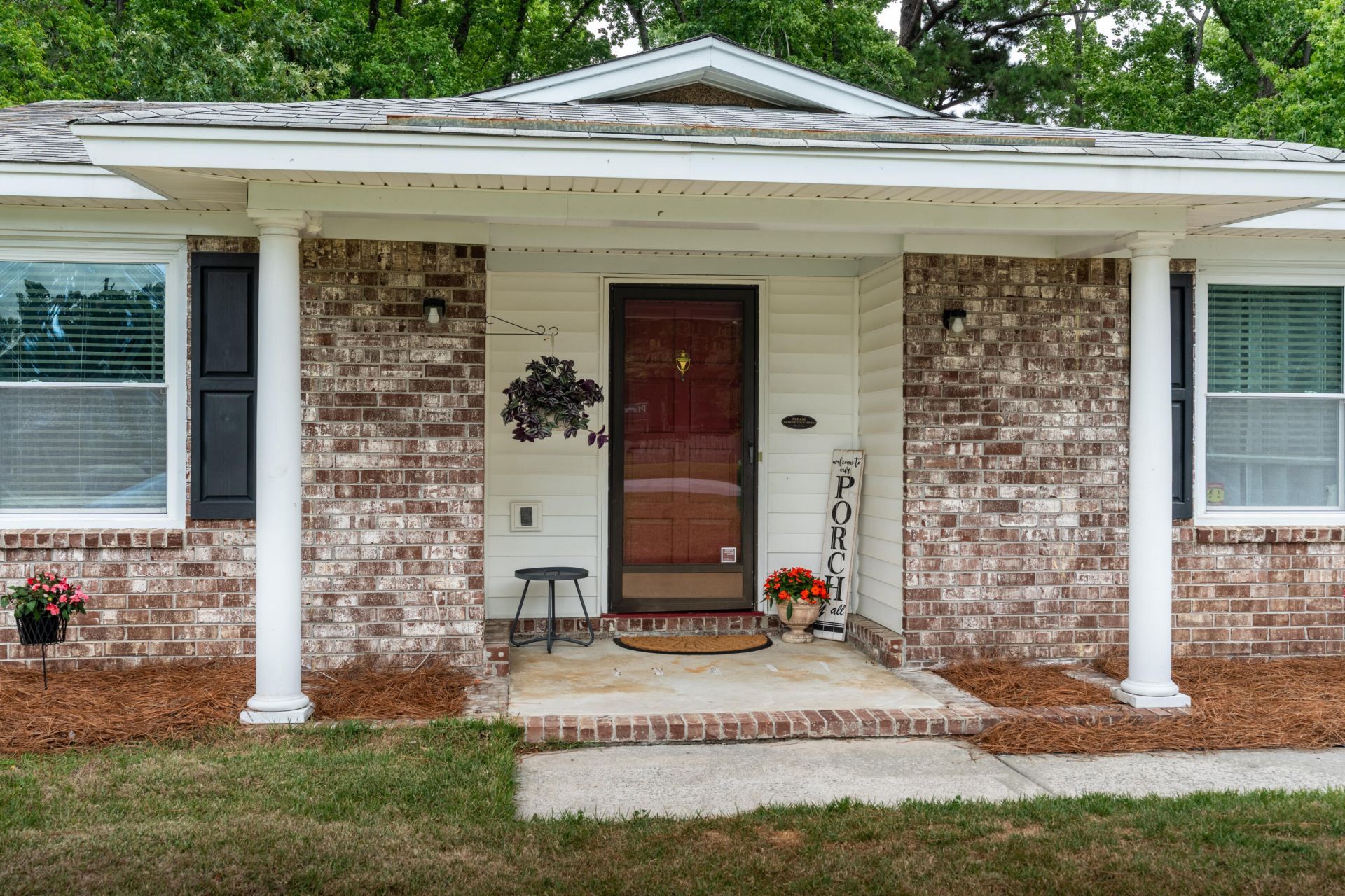 1948 Planters Drive Photo 4