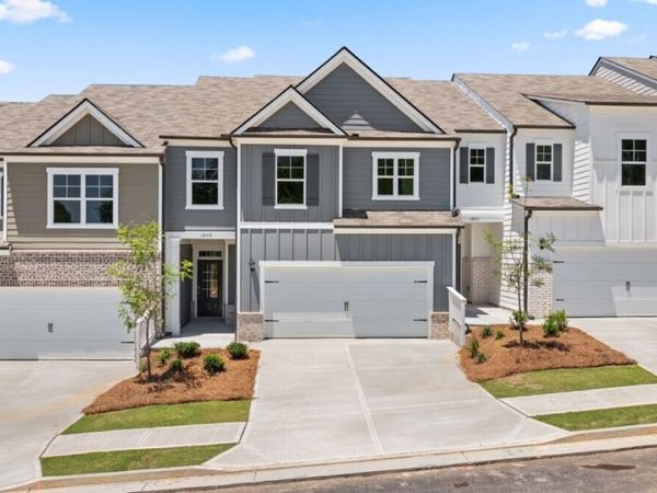 1809 Meadow Green Circle, Gainesville, GA 30501