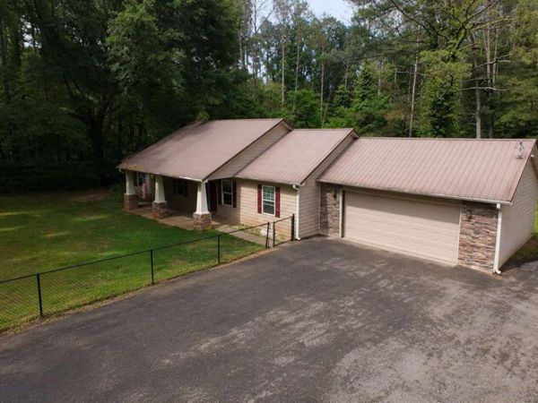 654 Peeples Valley Road NE, Cartersville, GA 30121